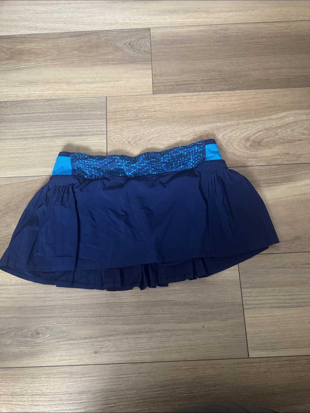 Lululemon Blue Athletic Skirt with Blue Print Waistband